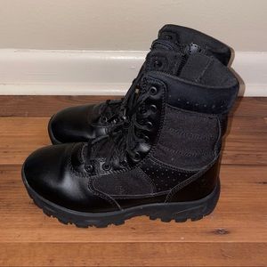 Tactical performance zip up boots